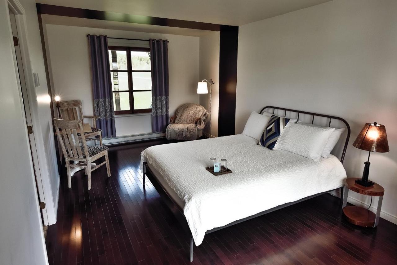 Auberge Le 112 Saint Andre De Kamouraska Экстерьер фото